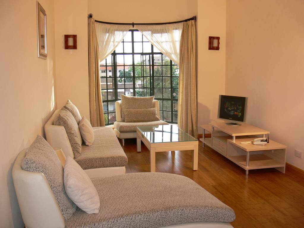 Natural Oak Apartments Найробі Номер фото